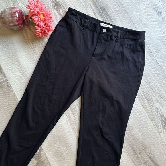 Croft & Barrow Black Stretch Pants Size 16 Short - Picture 2 of 5